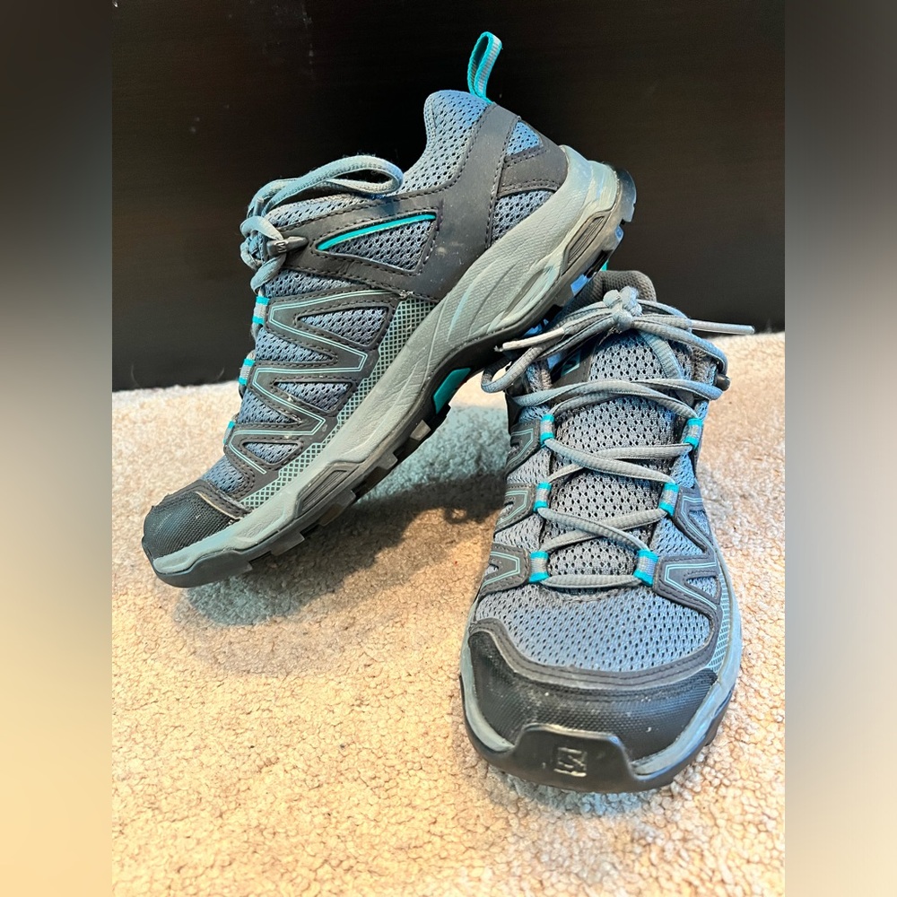 salomon Hiking shoes